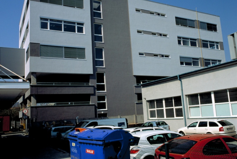 Administratívna budoma PosAm, Odborárska ul., Bratislava