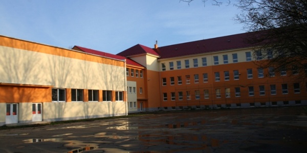 Výmena strešnej krytiny, nadstavba a zateplenie objektu Základnej školy